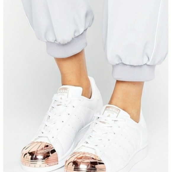 Adidas Superstar w/ Rose Gold Metal Toe Adidas Superstar w/ Rose Gold Metal Toe